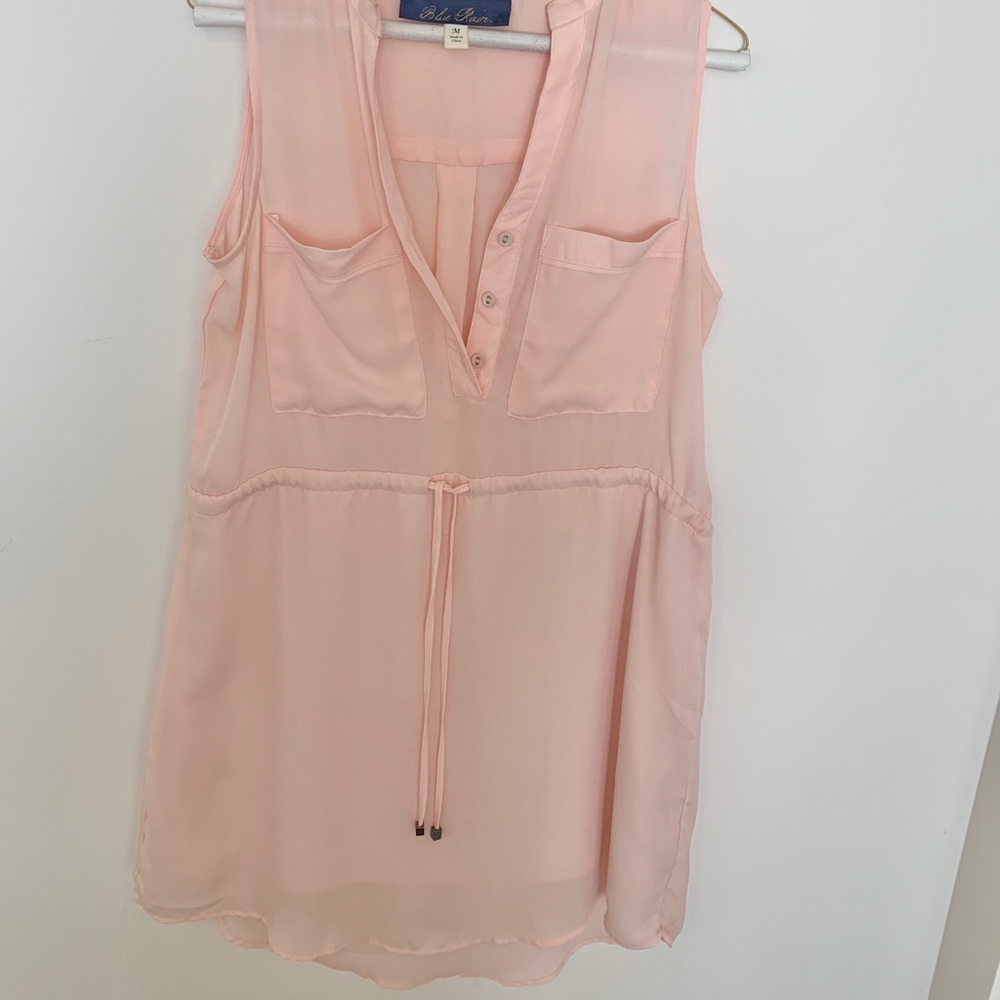 Sleeveless lined dress 🌸